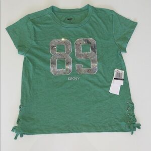 DKNY GIRLS TOP - FASHION SZ XL (14/16) GREEN - SHIRT SHORT SLEEVE PRINTED KIDS